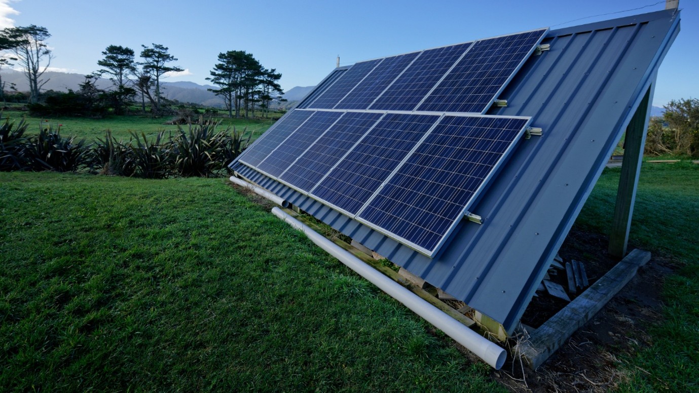 Off-Grid Tiny Houses: Sustainable Living for Freedom & Independence